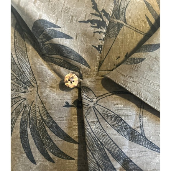 Tommy Bahama Men's Short Sleeve Button Down Shirt, 100% Silk, XXL, Green/Black - Picture 10 of 10